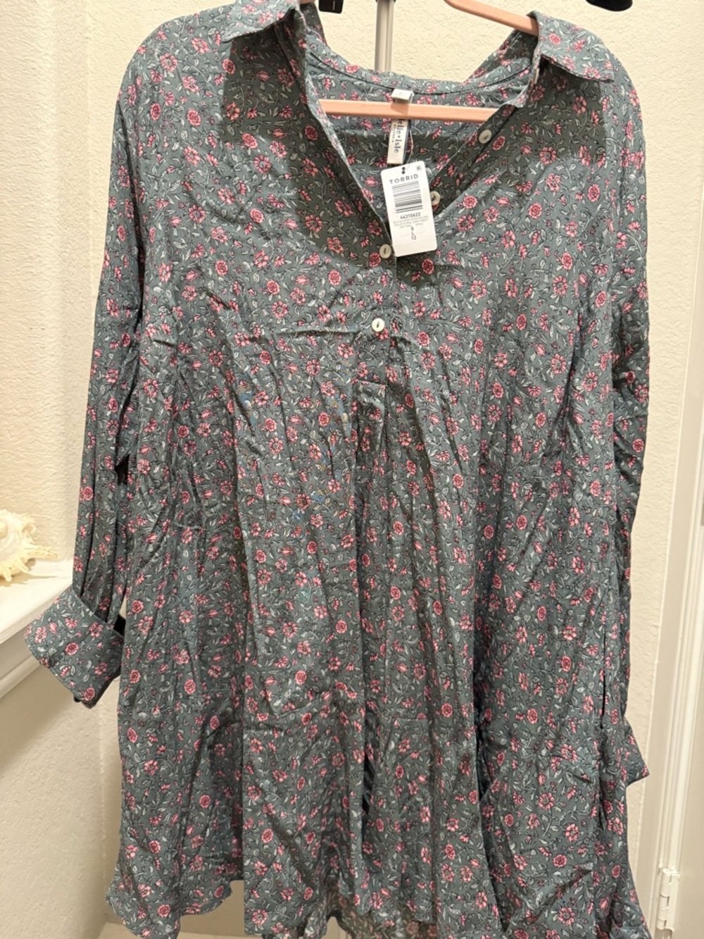 torrid Green Floral Button-Front Tunic with Pink Accents